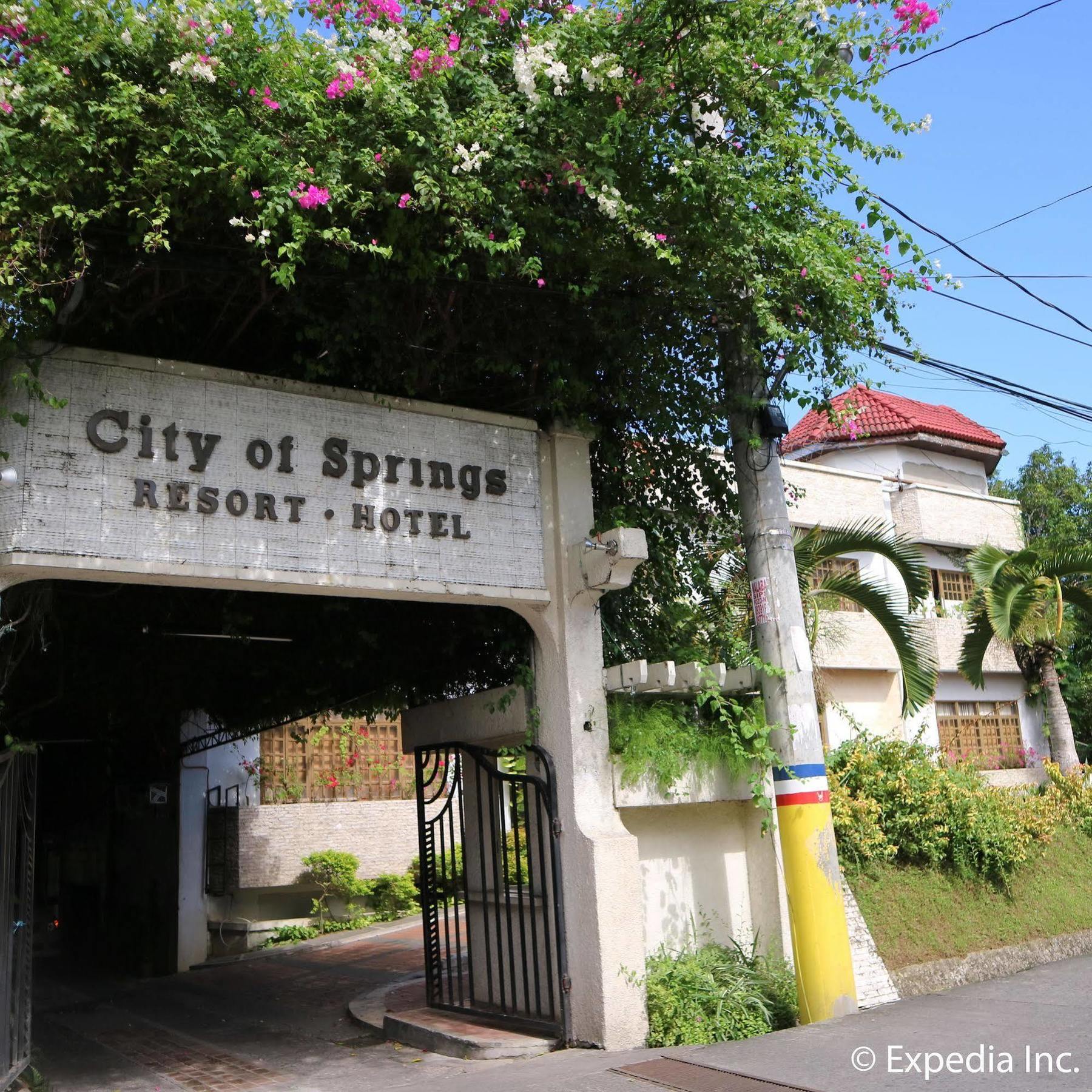 City Of Springs Hotel Лос Баньос Екстериор снимка